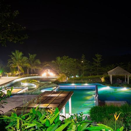 Encore A Boutique Resort Mulshi Esterno foto
